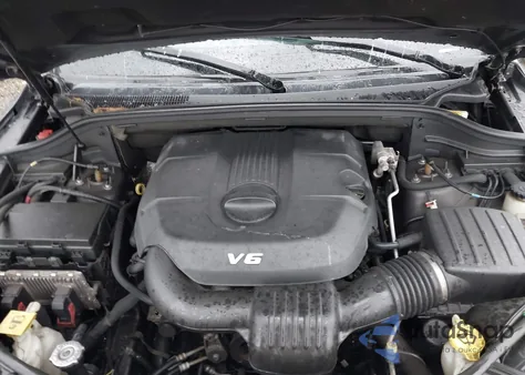 2015 Jeep Grand Cherokee Overland z USA, uszkodzony, nr VIN 1C4RJFCG0FC734547